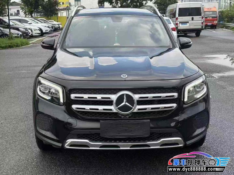 22年奔驰GLB轿车抵押车出售