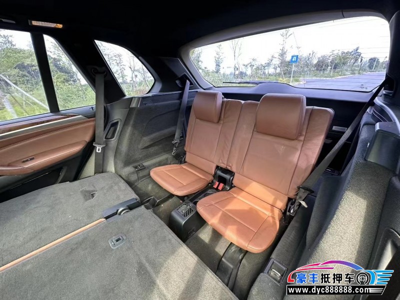 12年宝马X5轿车抵押车出售