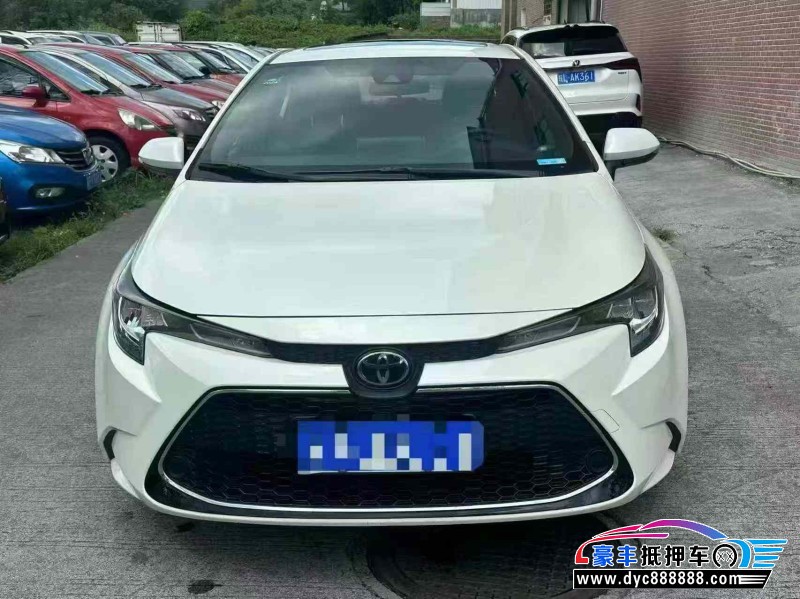 抵押车出售20年丰田雷凌轿车