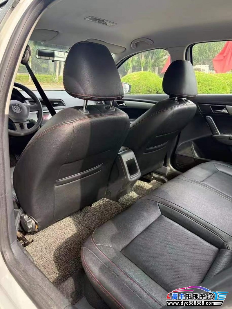 17年大众朗逸轿车抵押车出售