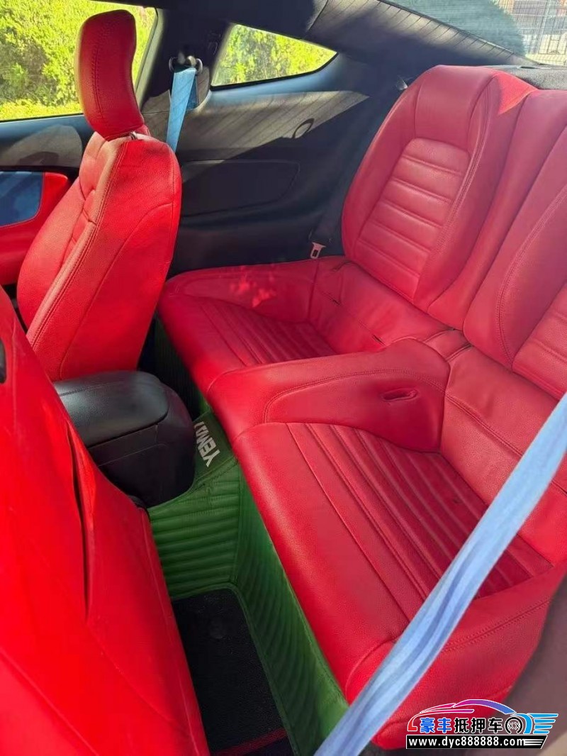 15年福特野马轿车抵押车出售