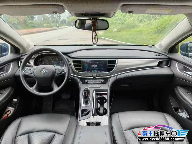 17年别克君越轿车抵押车出售