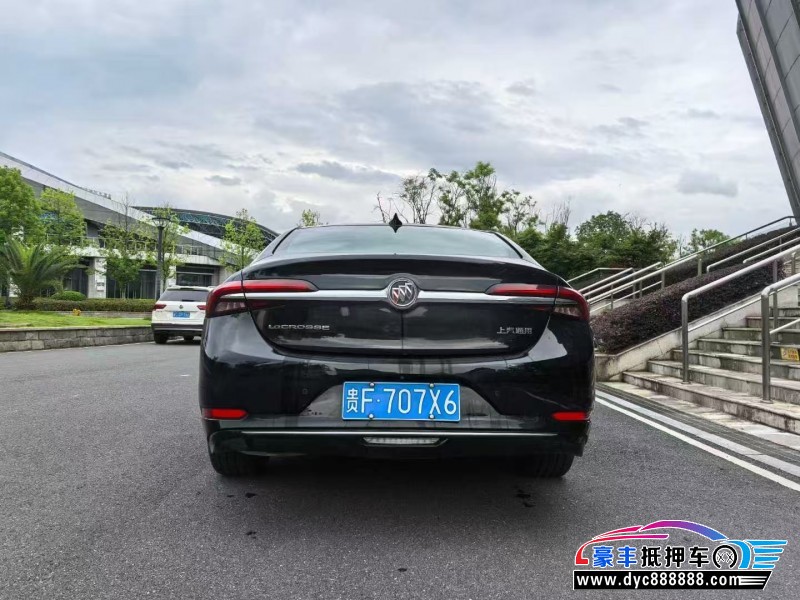 22年别克君越轿车抵押车出售