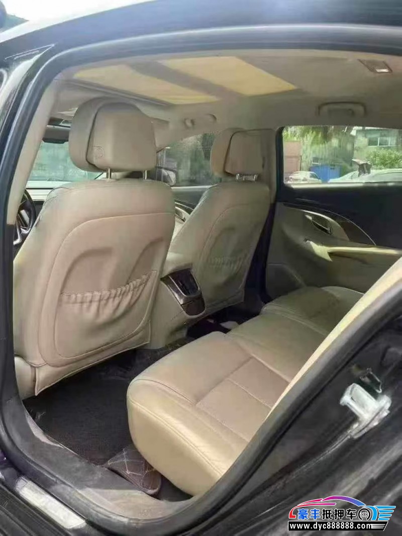 14年别克君越轿车抵押车出售