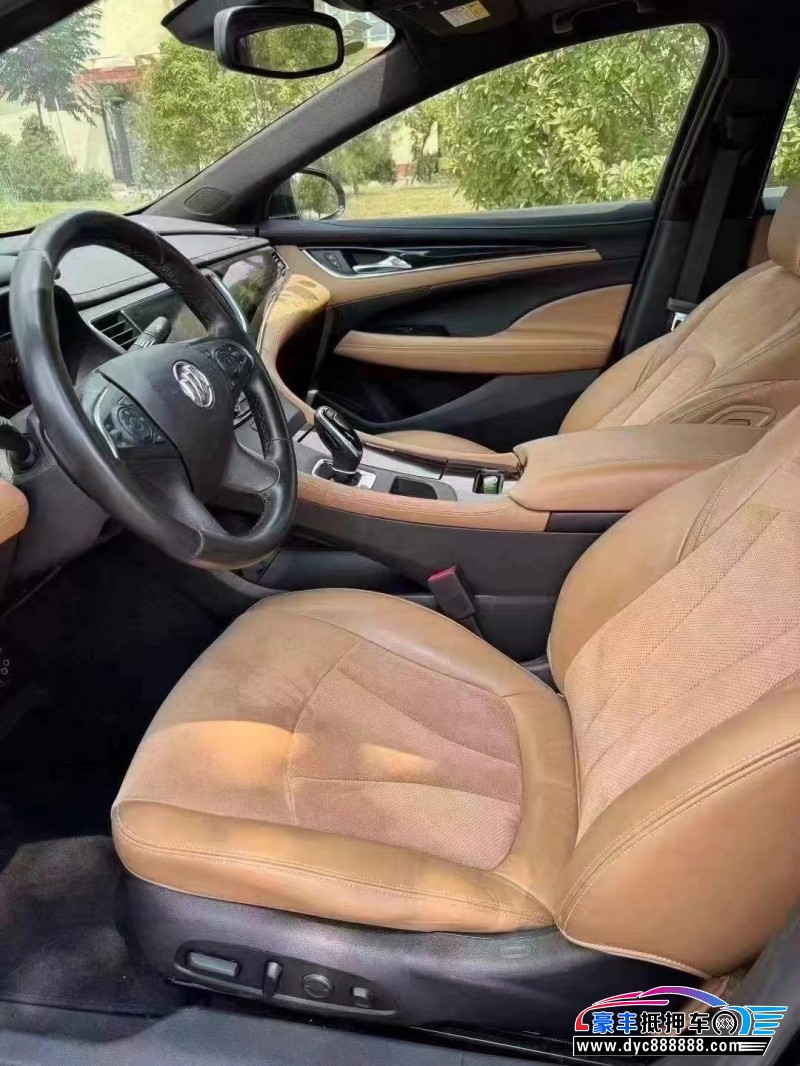 17年别克君越轿车抵押车出售