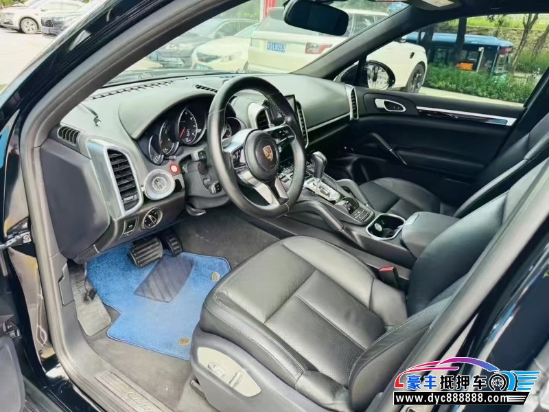 16年保时捷卡宴轿车抵押车出售