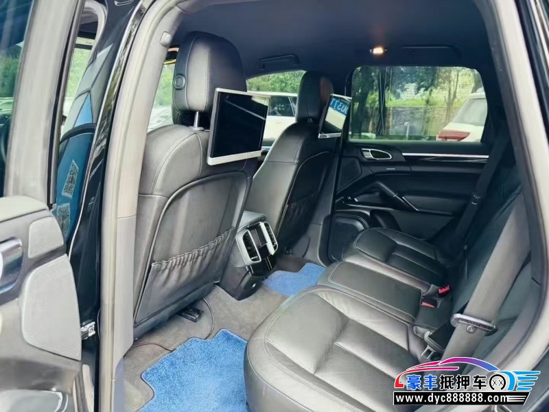 16年保时捷卡宴轿车抵押车出售