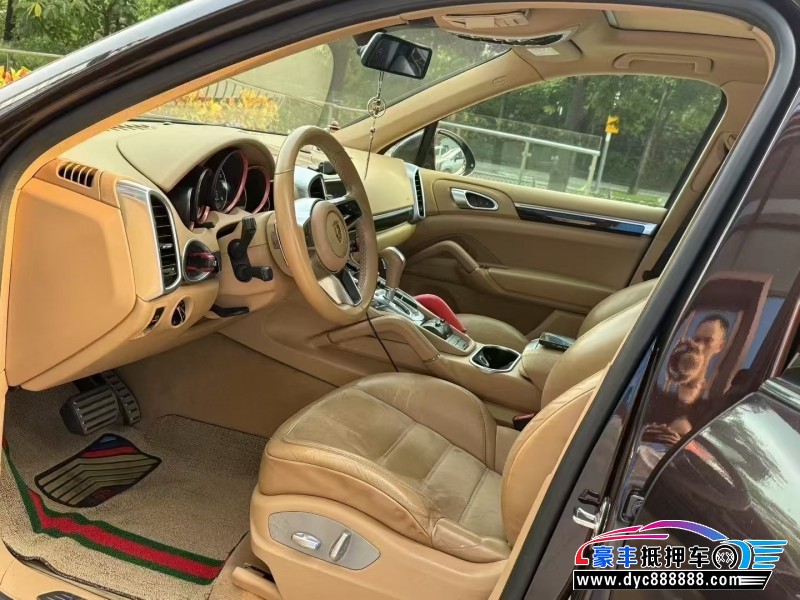 17年保时捷卡宴轿车抵押车出售