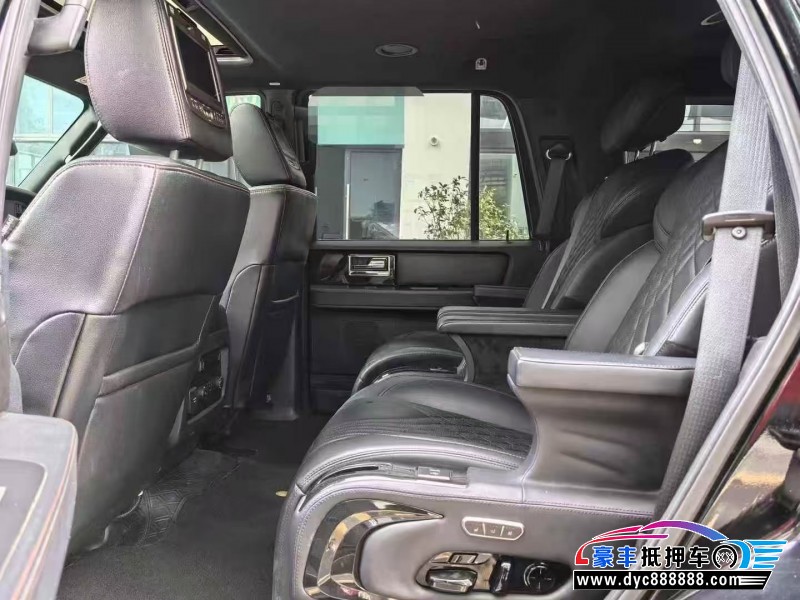 16年林肯领航员轿车抵押车出售