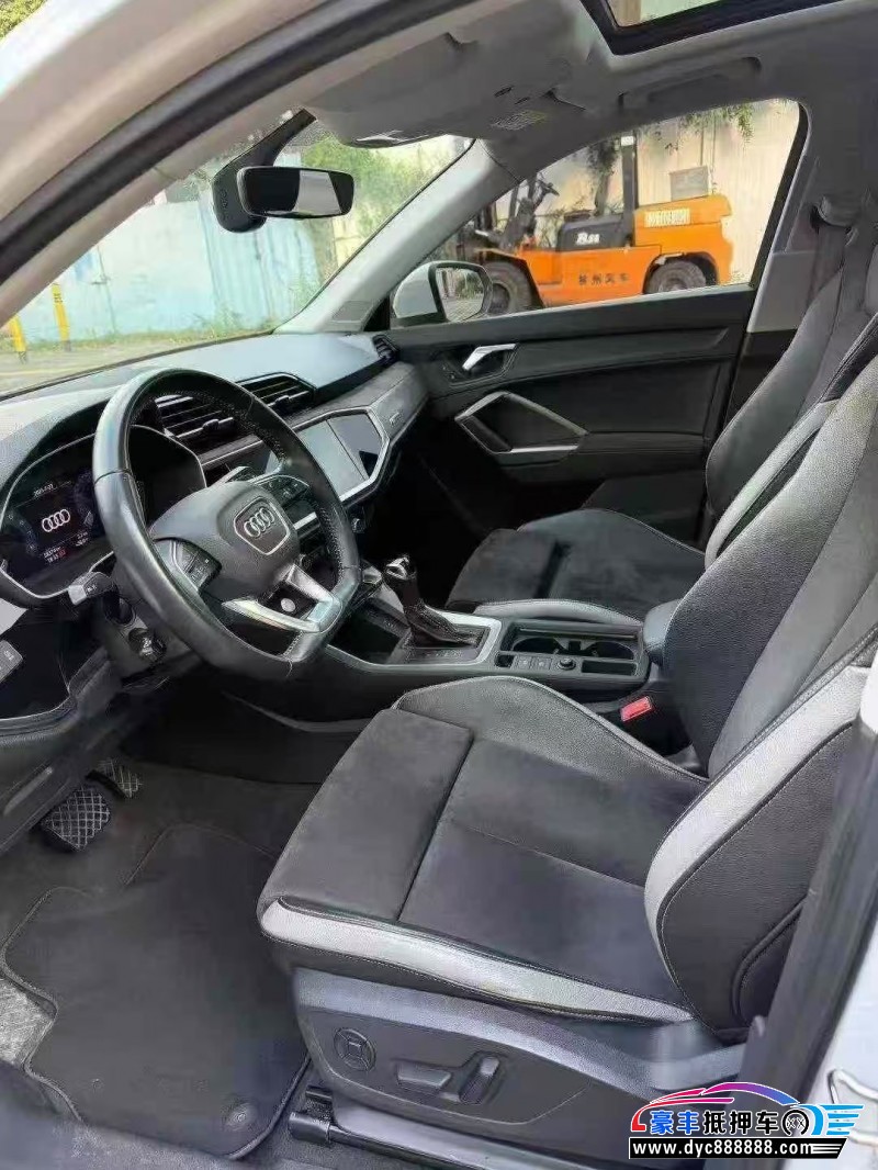 19年奥迪Q3轿车抵押车出售