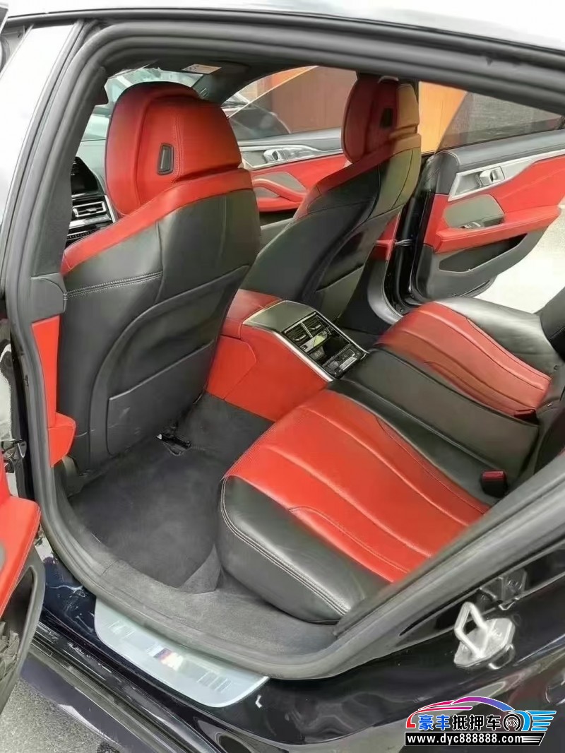 22年宝马8系轿车抵押车出售