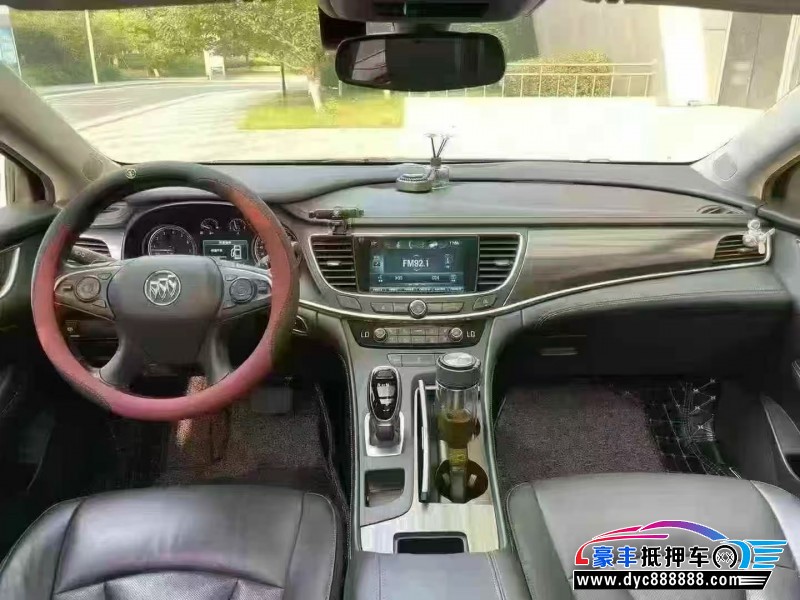 18年别克君越轿车抵押车出售