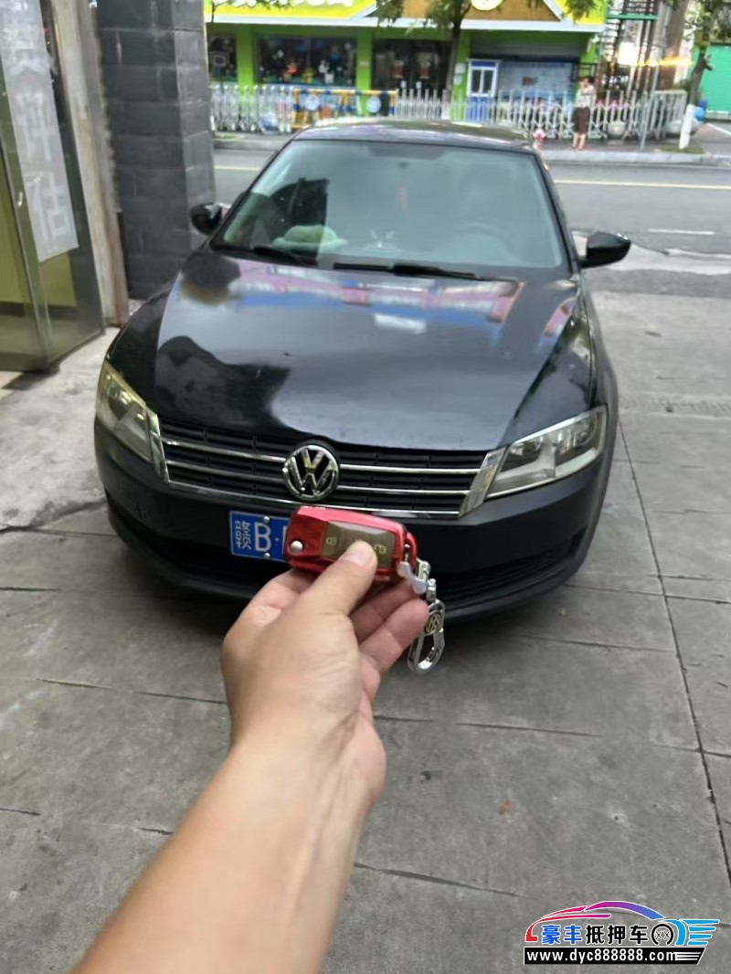 17年大众朗逸轿车抵押车出售