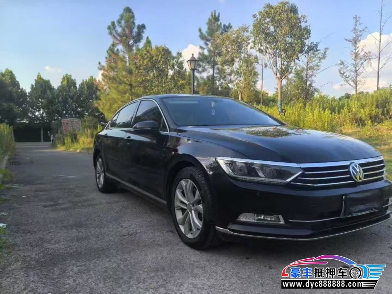 17年大众迈腾轿车抵押车出售