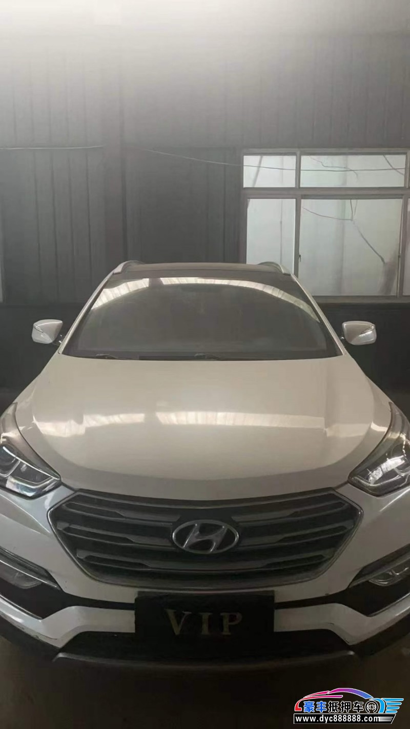 17年现代新胜达轿车抵押车出售