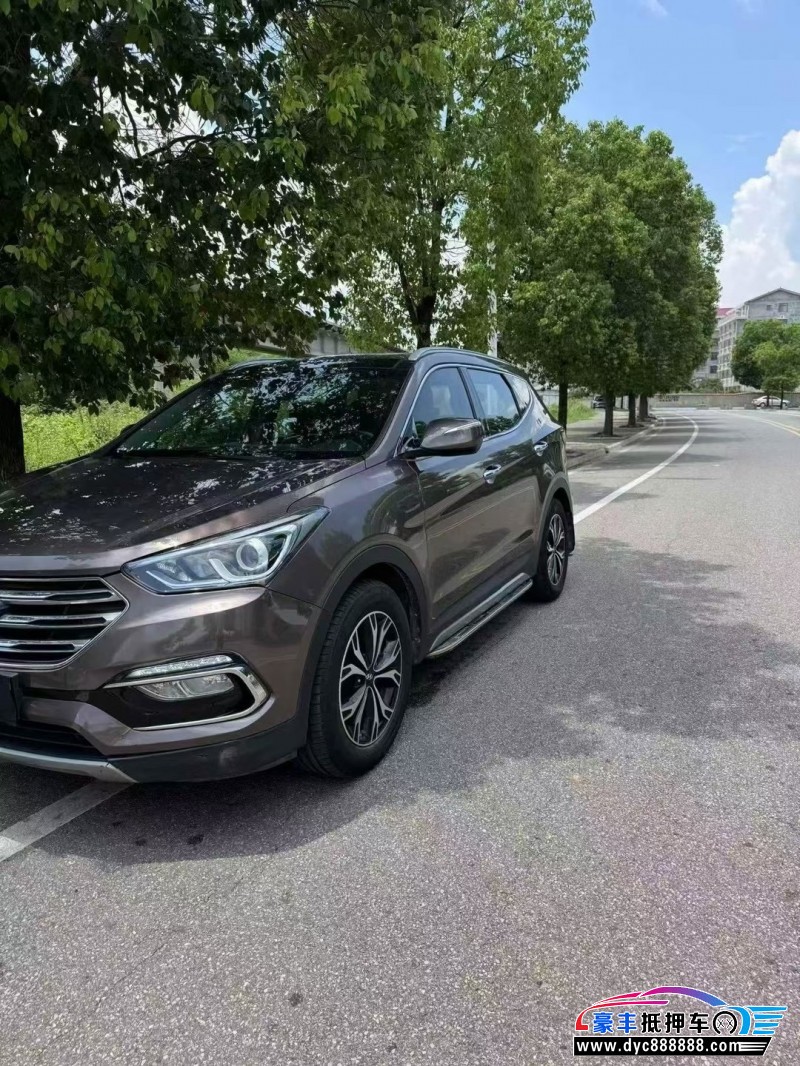 17年现代新胜达轿车抵押车出售