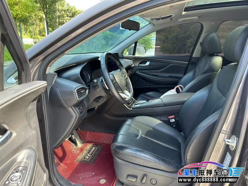 21年现代新胜达轿车抵押车出售