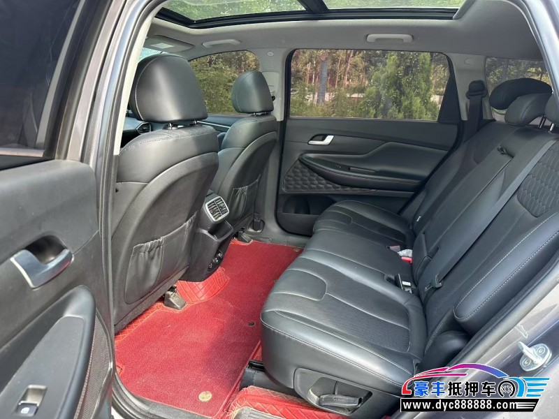 21年现代新胜达轿车抵押车出售