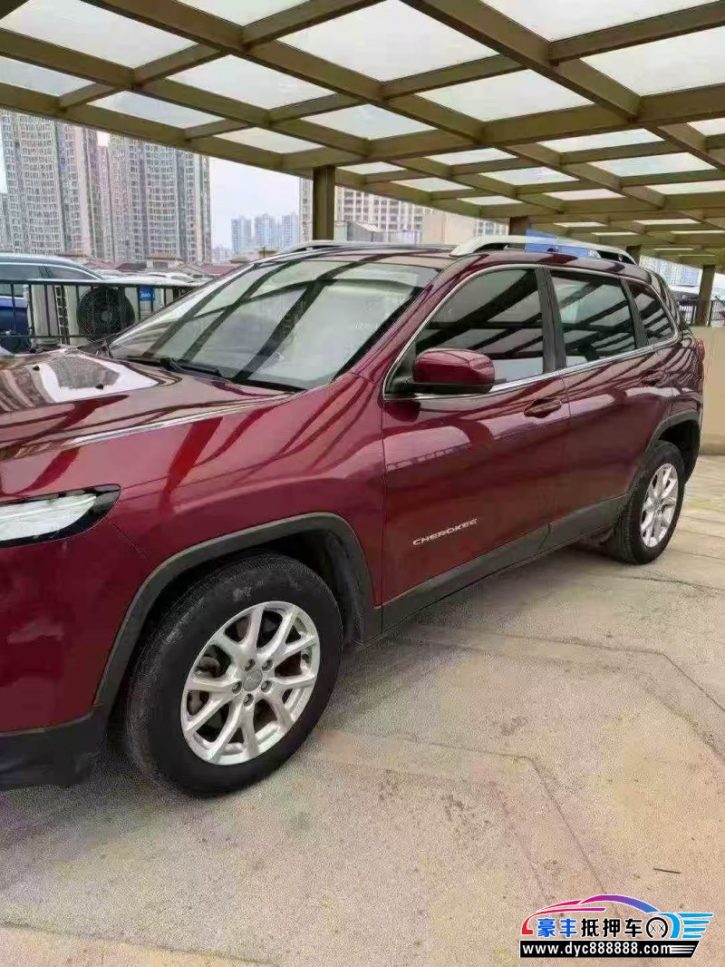 17年Jeep自由光SUV抵押车出售