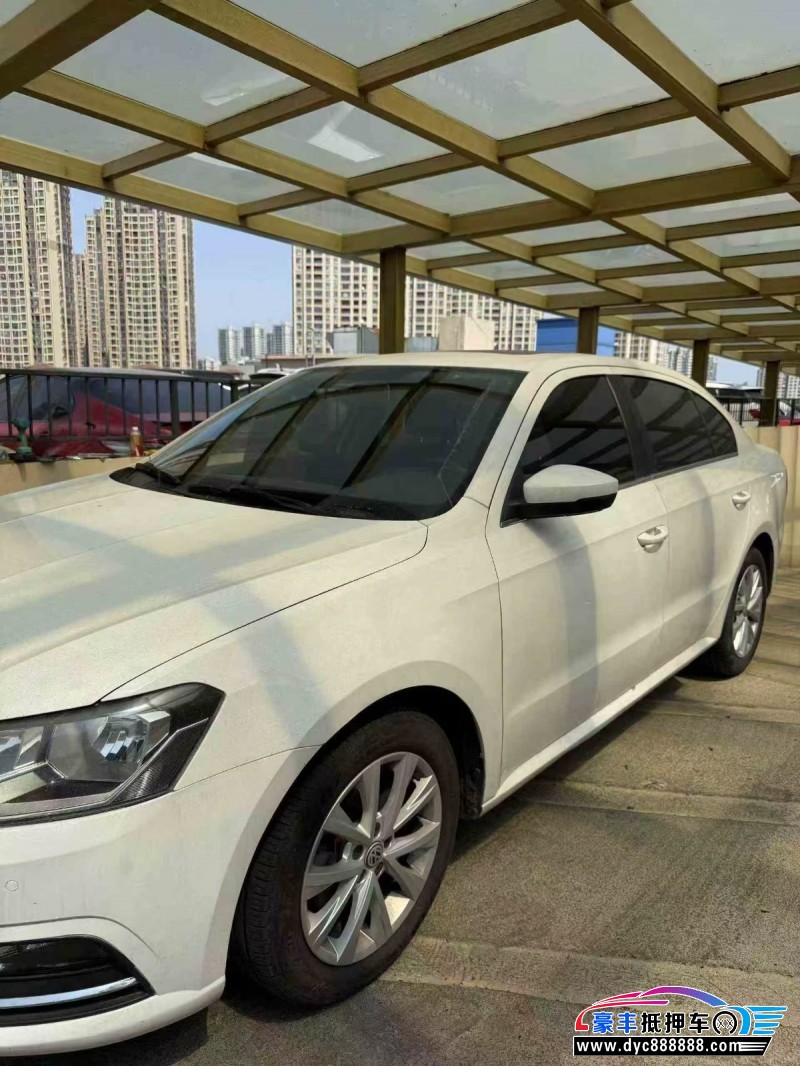 16年大众朗逸轿车抵押车出售