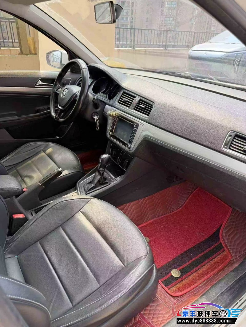 16年大众朗逸轿车抵押车出售