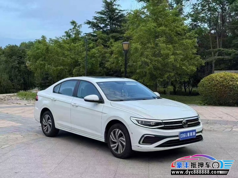 25年大众宝来轿车抵押车出售