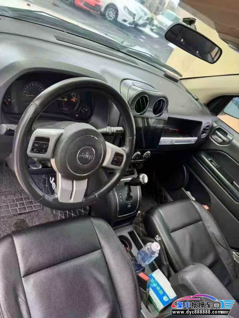 15年Jeep指南者SUV抵押车出售