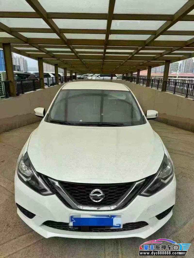 抵押车出售21年日产轩逸轿车