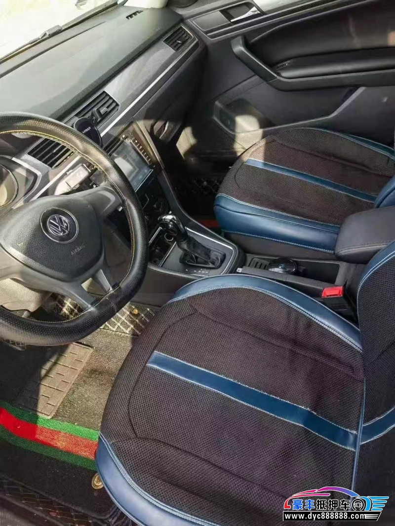 16年大众宝来轿车抵押车出售