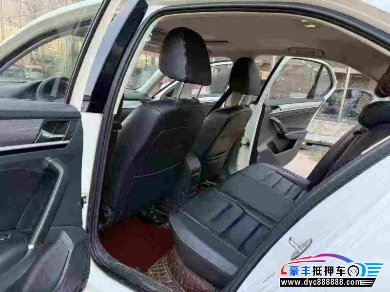 18年大众宝来轿车抵押车出售