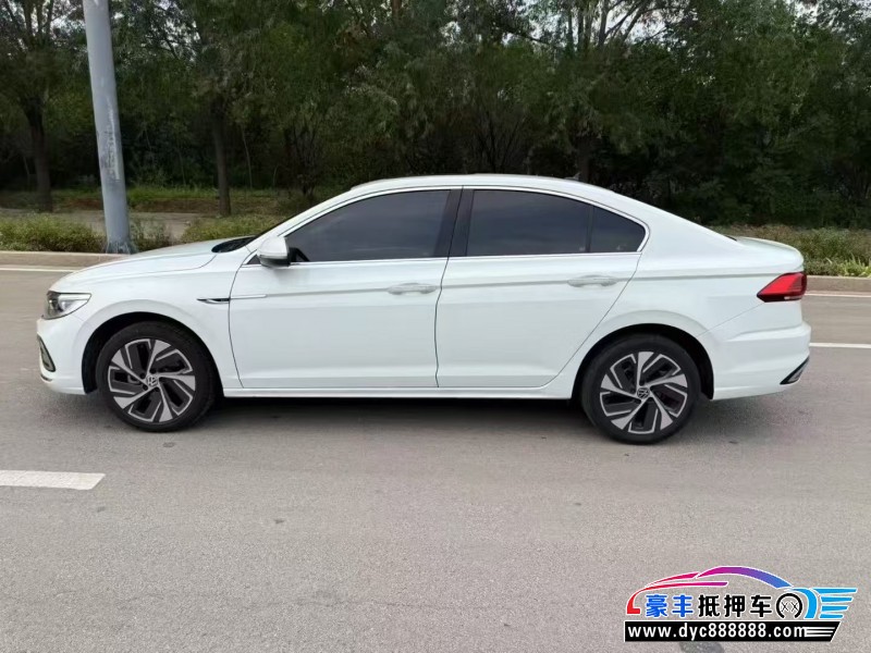 24年大众宝来轿车抵押车出售