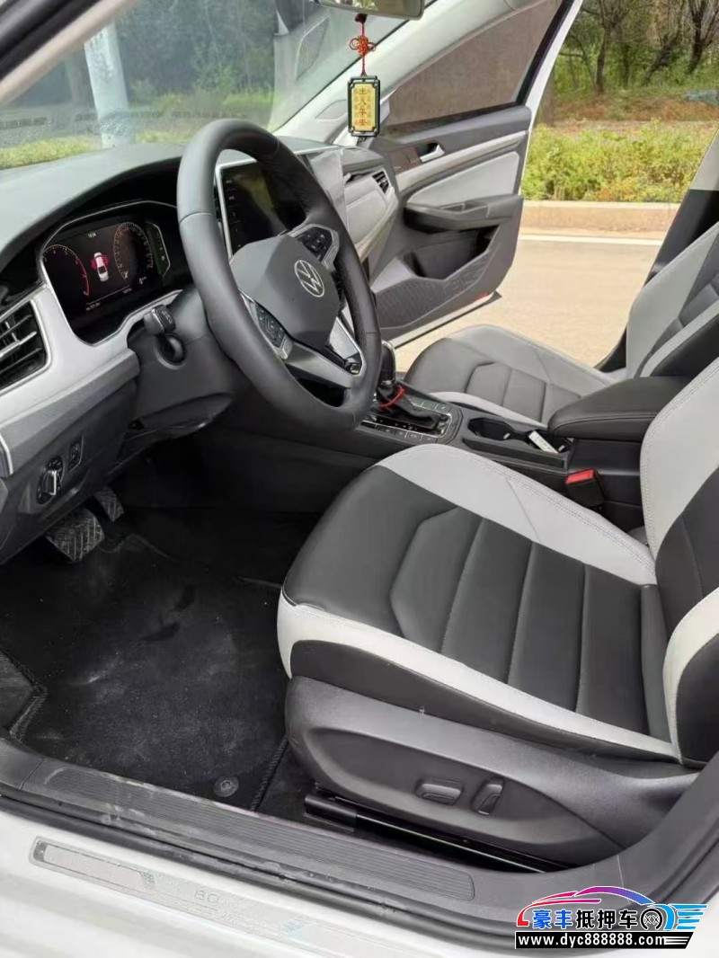 24年大众宝来轿车抵押车出售