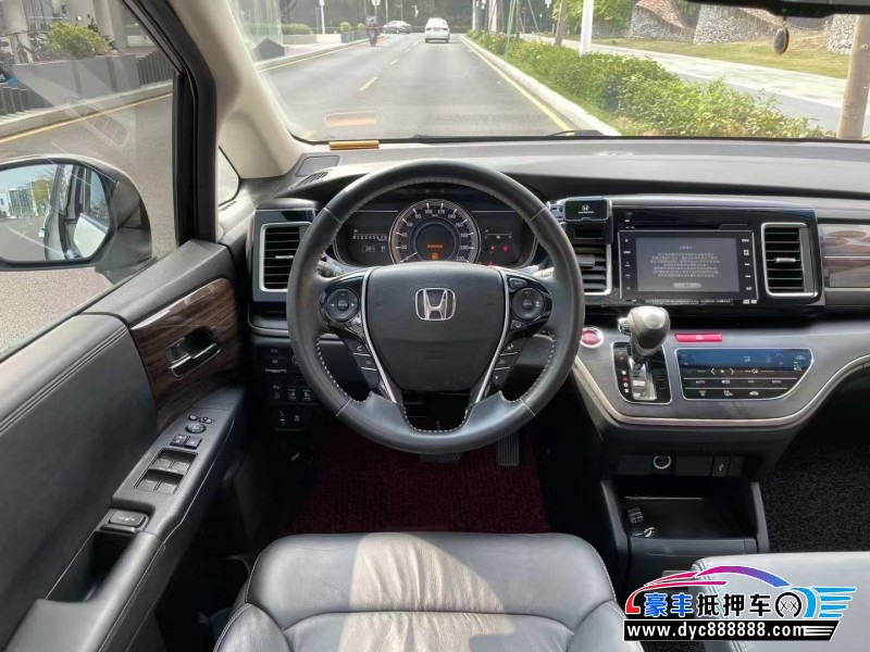 18年本田艾力绅轿车抵押车出售