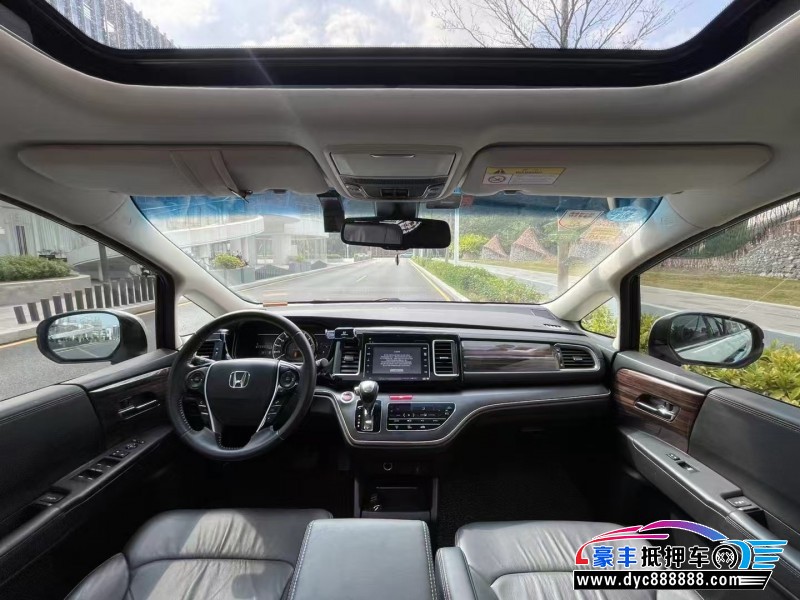 18年本田艾力绅轿车抵押车出售