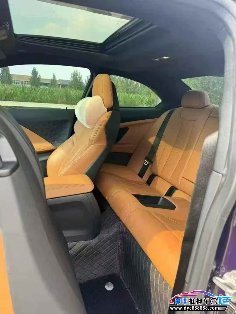 24年宝马M2轿车抵押车出售