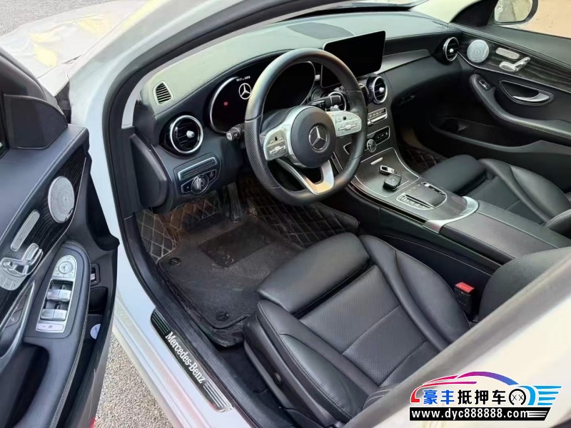 21年奔驰C轿车抵押车出售