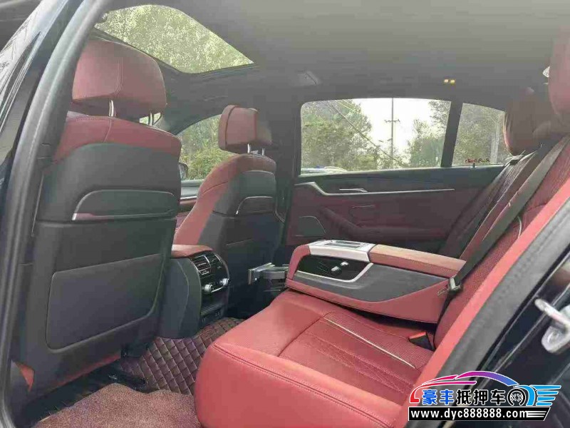 21年宝马5系轿车抵押车出售