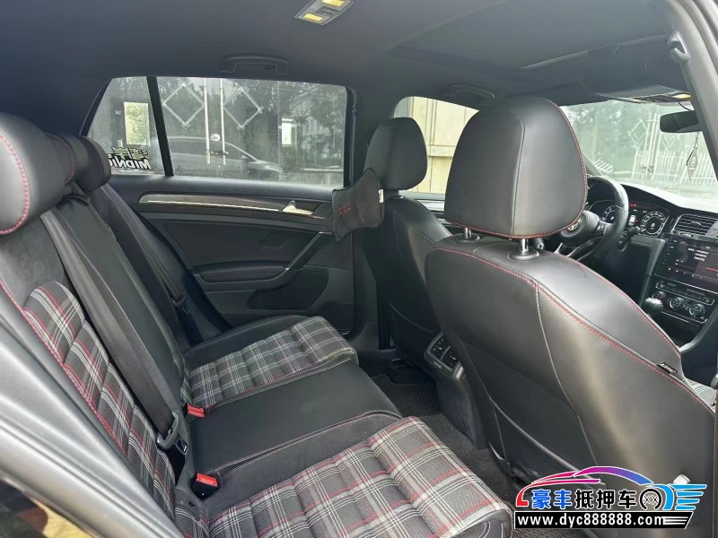 18年大众高尔夫轿车抵押车出售