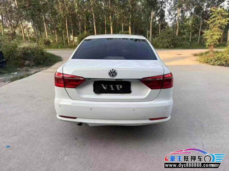 13年大众朗逸轿车抵押车出售