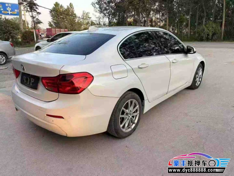 17年宝马1系轿车抵押车出售