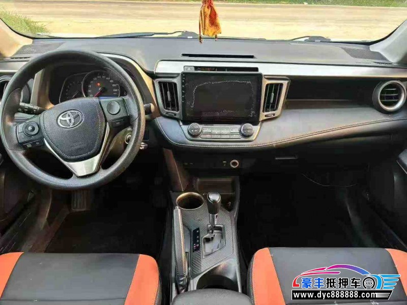 16年丰田RAV4轿车抵押车出售