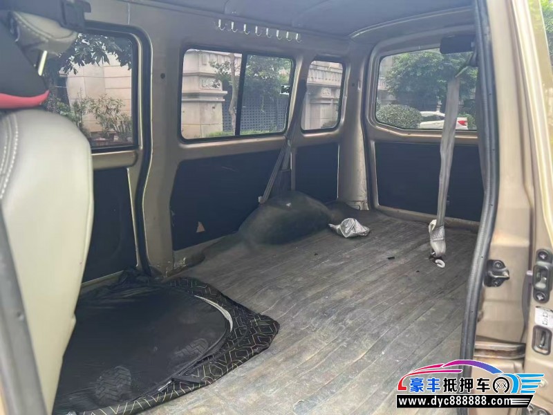 22年五菱汽车五菱荣光轿车抵押车出售