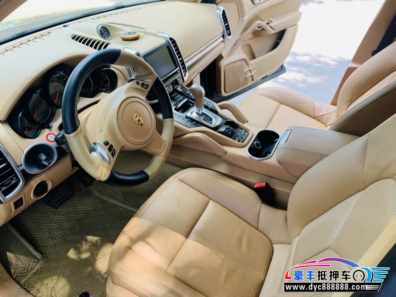 14年保时捷卡宴轿车抵押车出售