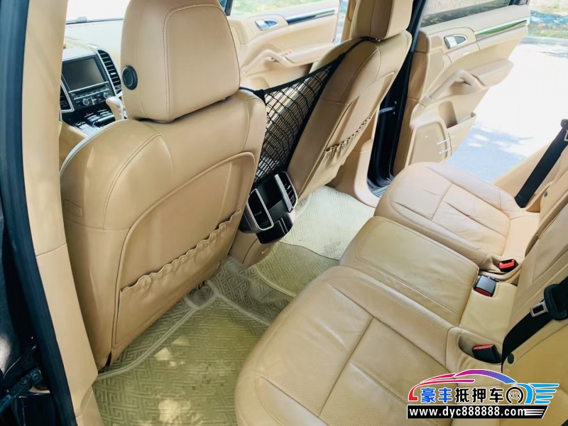 14年保时捷卡宴轿车抵押车出售