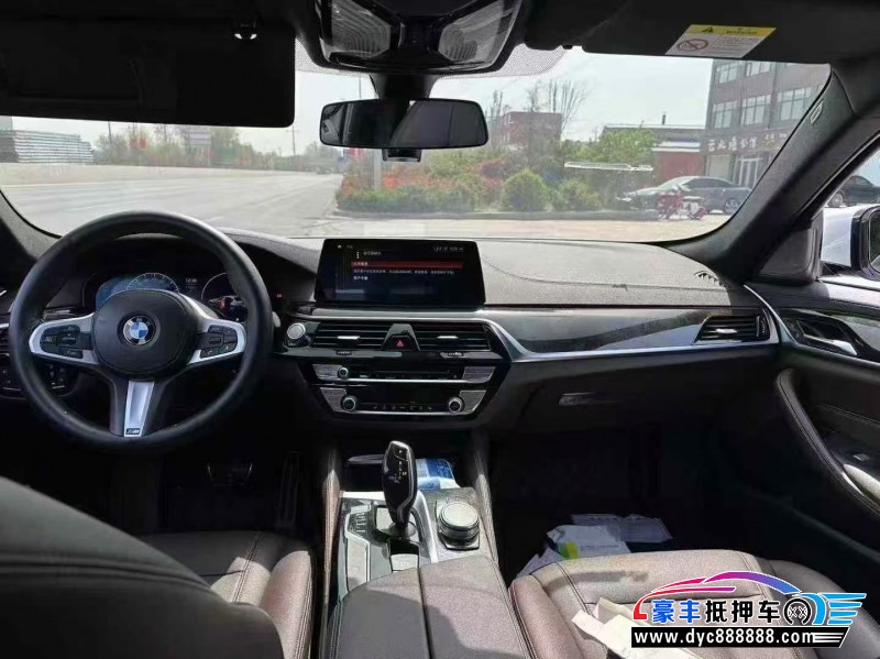 18年宝马5系轿车抵押车出售