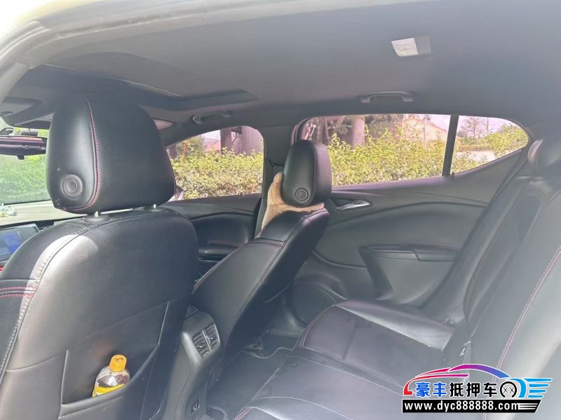 18年别克威朗轿车抵押车出售