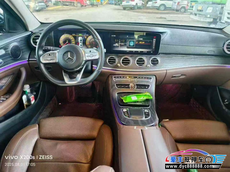 19年奔驰E轿车抵押车出售