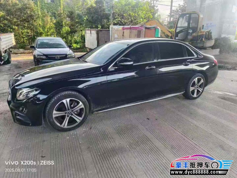 19年奔驰E轿车抵押车出售