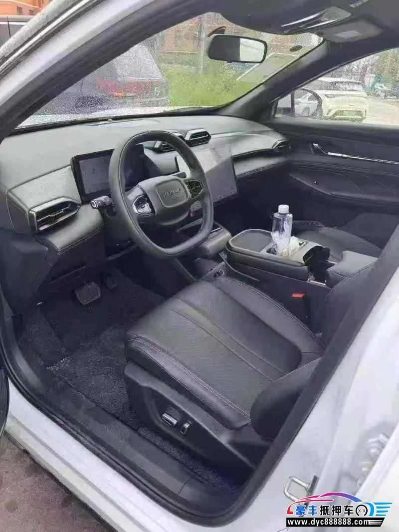 25年东风风神L7轿车抵押车出售