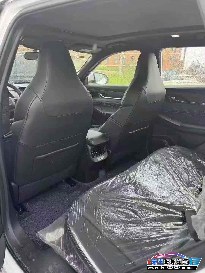 25年东风风神L7轿车抵押车出售